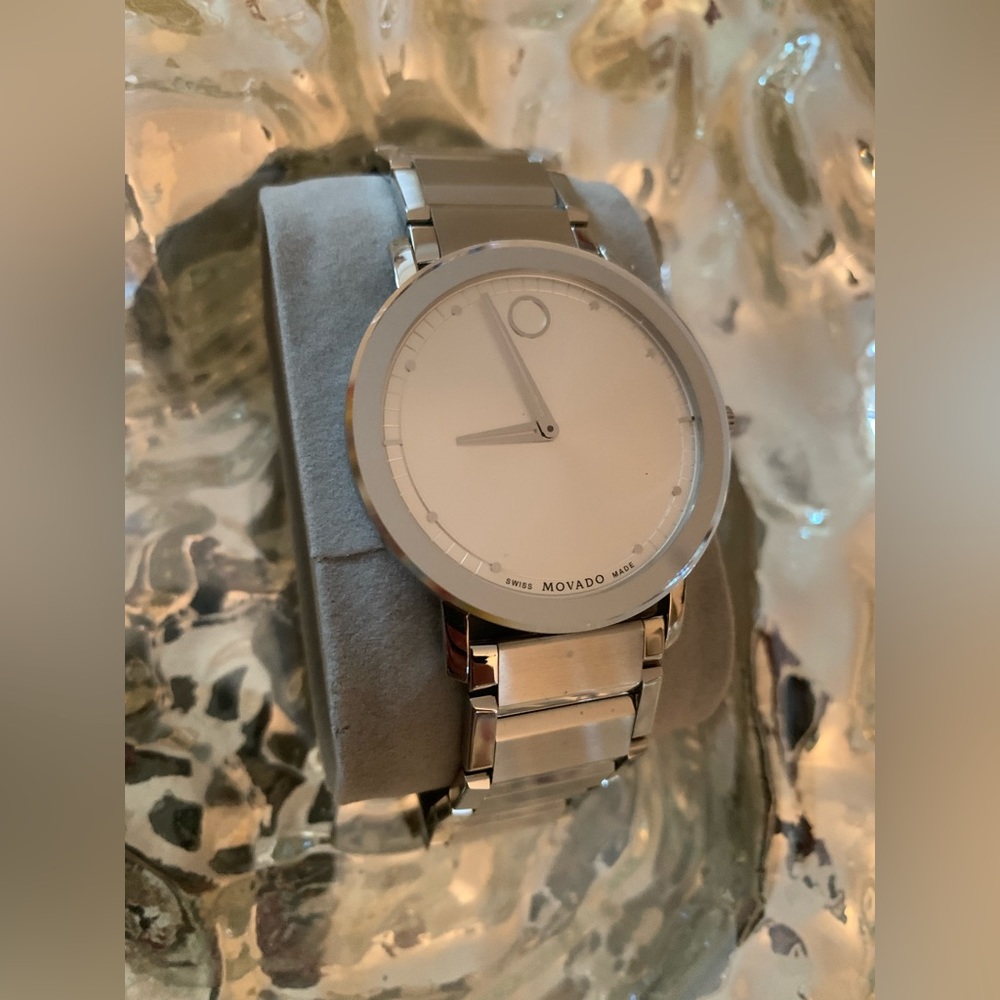 MOVADO - Picture 4 of 9